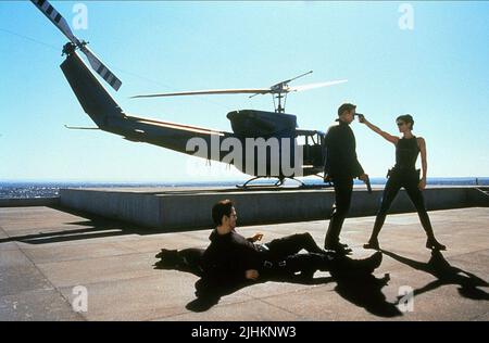 KEANU REEVES, CARRIE-ANNE MOSS, THE MATRIX, 1999 Stock Photo