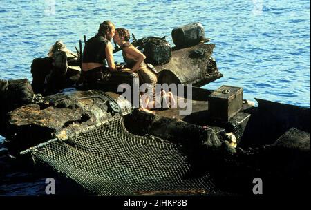 KEVIN COSTNER, JEANNE TRIPPLEHORN, WATERWORLD, 1995 Stock Photo