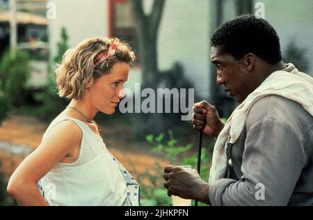 MARY STUART MASTERSON, STAN SHAW, FRIED GREEN TOMATOES AT THE WHISTLE STOP CAFE, 1991 Stock Photo