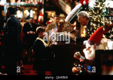 MACAULAY CULKIN, EDDIE BRACKEN, HOME ALONE 2: LOST IN NEW YORK, 1992 Stock Photo