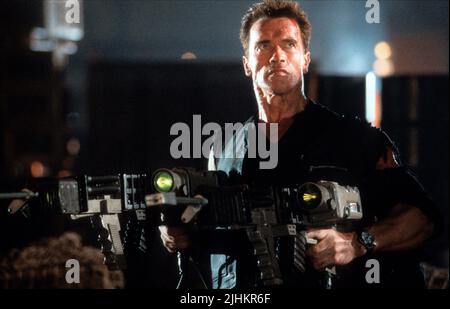 ARNOLD SCHWARZENEGGER, ERASER, 1996 Stock Photo