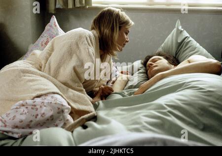 RENEE ZELLWEGER, COLIN FIRTH, BRIDGET JONES: THE EDGE OF REASON, 2004 Stock Photo