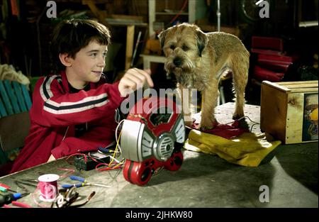 LIAM AIKEN, HUBBLE, GOOD BOY!, 2003 Stock Photo