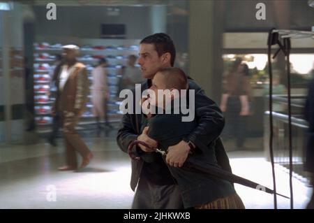 TOM CRUISE, SAMANTHA MORTON, MINORITY REPORT, 2002 Stock Photo