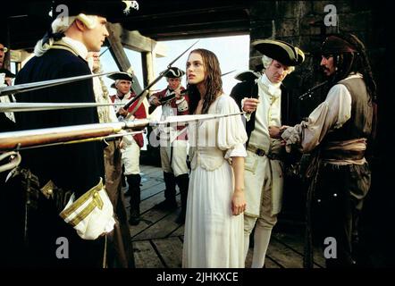 KEIRA KNIGHTLEY, JOHNNY DEPP, PIRATES OF THE CARIBBEAN: THE CURSE OF THE BLACK PEARL, 2003 Stock Photo