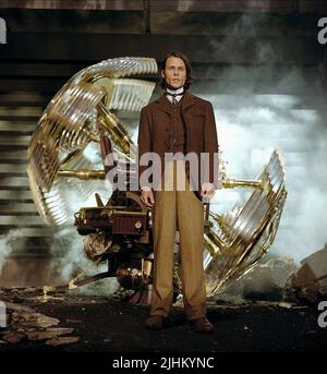 GUY PEARCE, THE TIME MACHINE, 2002 Stock Photo