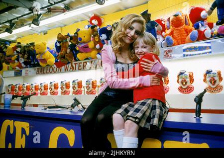 BRITTANY MURPHY, DAKOTA FANNING, UPTOWN GIRLS, 2003 Stock Photo