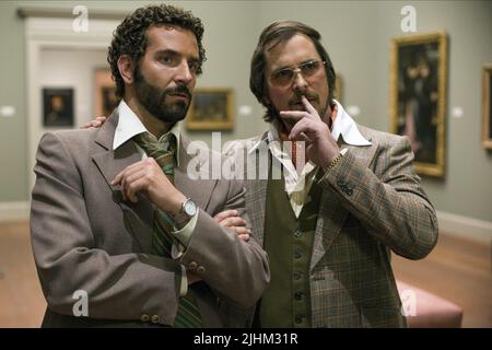 BRADLEY COOPER, CHRISTIAN BALE, AMERICAN HUSTLE, 2013 Stock Photo