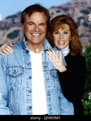 ROBERT WAGNER, STEFANIE POWERS, HART TO HART, 1979 Stock Photo