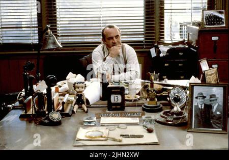 BOB HOSKINS, WHO FRAMED ROGER RABBIT, 1988 Stock Photo