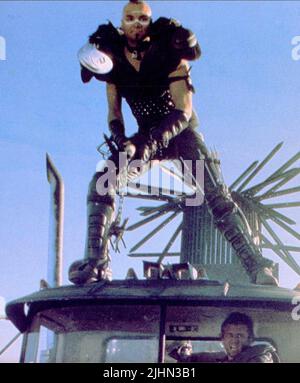 VERNON WELLS, MAD MAX 2: THE ROAD WARRIOR, 1981 Stock Photo - Alamy