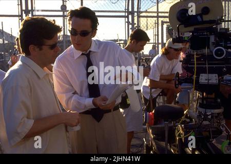 https://l450v.alamy.com/450v/2jhn41w/simon-west-john-cusack-con-air-1997-2jhn41w.jpg