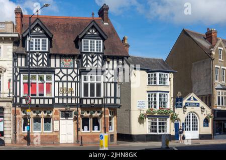 The Crown Pub and The Windmill Inn, Market Place, Rugby, Warwickshire, England, United Kingdom Stock Photo