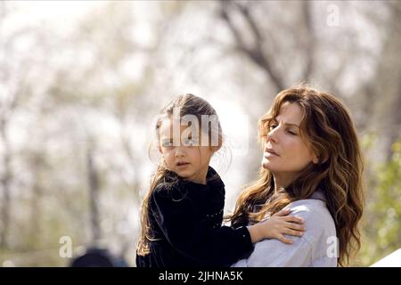 SHYANN MCCLURE, SANDRA BULLOCK, PREMONITION, 2007 Stock Photo