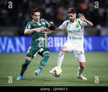 Luiz Otavio of Bahia Celebrates his goal (1-1) during the Brazilian  National league (Campeonato Brasileiro) football match between Palmeiras v  Bahia at Allianz Parque formerly known as Palestra Italia in Sao Paulo