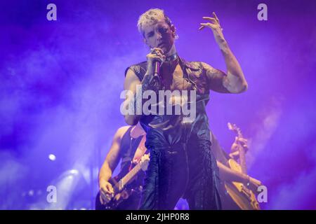 Naples, Italy. 18th July, 2022. Achille Lauro, pseudonym of Lauro De Marinis is an Italian singer-songwriter. Known for his works in hip hop, he took part in the 69th edition of the Sanremo Festival with the song Rolls Royce. Live at the Arena Flegrea in Napooli is accompanied by 52 elements, in addition to the 5 members of the band, and will stage a whole new show, from the arrangements to the costumes, an evolution of everything we have seen so far. (Photo by Carlo Vergani/Pacific Press/Sipa USA) Credit: Sipa USA/Alamy Live News Stock Photo