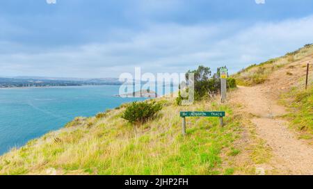 The Rosetta Headland Bluff at Victor Harbor in South Australia, looking towards Wright Island and Granite Island on Encounter Bay. Stock Photo