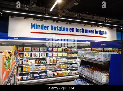 2022-07-20 07:46:24 UTRECHT - Interior of the first app-only Aldi in Utrecht. The checkout-free Aldi Shop&Go is the first app-only Aldi on the European mainland. The store is similar in many ways to the checkout-free Amazon Go stores in the US. ANP SEM VAN DER WAL netherlands out - belgium out Stock Photo