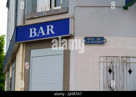 France, Region Grand Est, Marne, Reims, rue de la Justice, bar Stock Photo