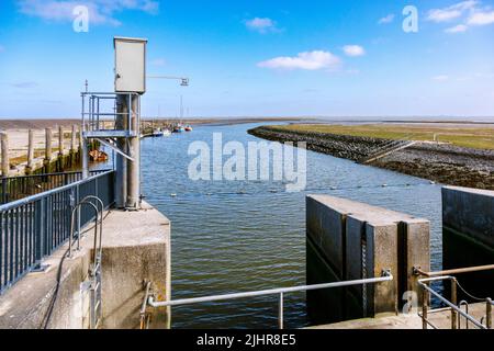 Everschopsiel Hafen in Nordfriesland bei ablaufendem Wasser Stock Photo