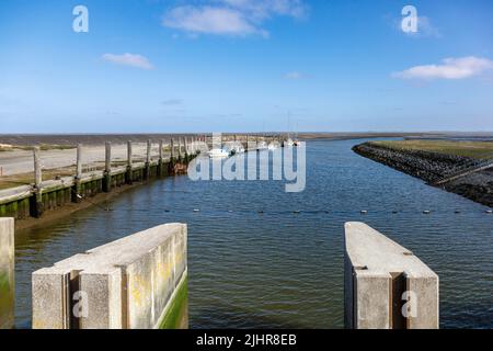 Everschopsiel Hafen in Nordfriesland bei ablaufendem Wasser Stock Photo