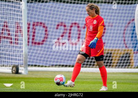 STOCKPORT, UNITED KINGDOM - JULY 20: Barbara Lorsheyd of the Netherlands during a Training Session of Netherlands Women at Stockport County Training Centre on July 20, 2022 in Stockport, United Kingdom. (Photo by Joris Verwijst/Orange Pictures) Stock Photo