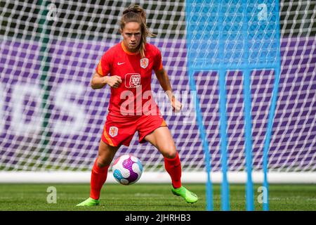 STOCKPORT, UNITED KINGDOM - JULY 20: Marisa Olislagers of the Netherlands during a Training Session of Netherlands Women at Stockport County Training Centre on July 20, 2022 in Stockport, United Kingdom. (Photo by Joris Verwijst/Orange Pictures) Stock Photo