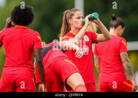 STOCKPORT, UNITED KINGDOM - JULY 20: Marisa Olislagers of the Netherlands during a Training Session of Netherlands Women at Stockport County Training Centre on July 20, 2022 in Stockport, United Kingdom. (Photo by Joris Verwijst/Orange Pictures) Stock Photo