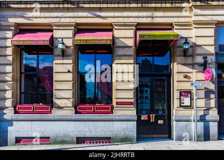 Sir Thomas Hotel, housed in a former Bank of Liverpool building. Liverpool, Merseyside, Lancashire, England, United Kingdom Stock Photo