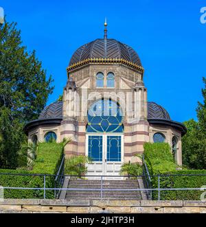 Fountain and pavilion Belvedere in Moorish style, subtropical terraces, Zoological-Botanical Garden, Wilhelma, Stuttgart, Baden-Württemberg, Germany, Stock Photo