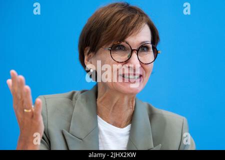 Berlin, Germany. 21st July, 2022. Bettina Stark-Watzinger (FDP), Federal Minister of Research, speaks at a press conference to present the Hydrogen Atlas of Germany. Credit: Christophe Gateau/dpa/Alamy Live News Stock Photo