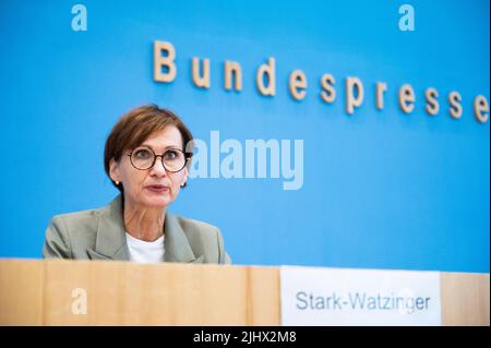 Berlin, Germany. 21st July, 2022. Bettina Stark-Watzinger (FDP), Federal Minister of Research, speaks at a press conference to present the Hydrogen Atlas of Germany. Credit: Christophe Gateau/dpa/Alamy Live News Stock Photo