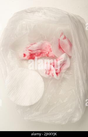 Cotton wool pad nail hi-res stock photography and images - Alamy