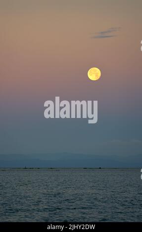 Moonset Eclipse, moon, cool, Moonset, space, fun, Eclipse, HD wallpaper |  Peakpx