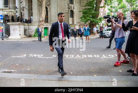 London, England, UK. 21st July, 2022. Former Chancellor of the Exchequer and Conservative Party leadership candidate RISHI SUNAK is seen arriving at Local Government Association for hustings. (Credit Image: © Tayfun Salci/ZUMA Press Wire) Stock Photo