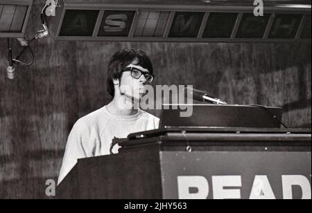 MANFRED MANN UK rock group i on Ready,Steady,Go ! n 1966 with Manfred on keyboards. Stock Photo