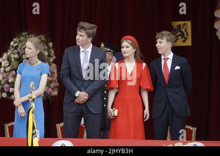 Princess Eleonore, Prince Gabriel, Crown Princess Elisabeth and Prince Emmanuel pictured during the military and civilian parade on the Belgian National Day, in Brussels, Thursday 21 July 2022. BELGA PHOTO BRUNO FAHY Credit: Belga News Agency/Alamy Live News Stock Photo