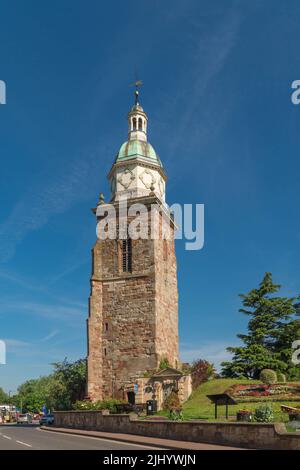 Known locally as the Pepperpot this tower is all that remains of St Peter and St Paul medieval church Upton upon Severn, Worcestershire England UK. Ju Stock Photo