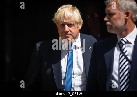 London, UK. 20th July, 2022. Outgoing Prime Minister Boris Johnson leaves Downing Street for Parliament to attend Prime Minister's Questions in London. This will be his last time taking the session before a new Conservative leader is chosen on 5th September and a new prime minister installed the following day. (Credit Image: © Tejas Sandhu/SOPA Images via ZUMA Press Wire) Stock Photo