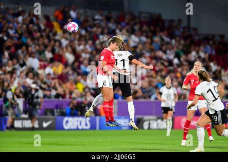 Brentford, UK. 21st July, 2022. Alexandra Popp (11 Germany) Marina Georgieva (2 Austria) challenge for the ball during the UEFA Womens Euro 2022 football match between Germany v Austria at Brentford Community Stadium in Brentford, England. (Foto: Kevin Hodgson/Sports Press Photo/C - ONE HOUR DEADLINE - ONLY ACTIVATE FTP IF IMAGES LESS THAN ONE HOUR OLD - Alamy) Credit: SPP Sport Press Photo. /Alamy Live News Stock Photo