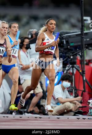 Laviai Nielsen participating in the 4x400 meter relay at the 2020 Tokyo Olympics. Stock Photo