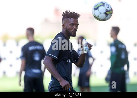 Porto, Portugal. 15th July, 2022. Porto, 07/15/2022 - Training of Boavista  Futebol Clube, open to fans, in the secondary field of EstÃdio do Bessa  Século XXI, in Porto. Gaius Makouta; Chidozie. (