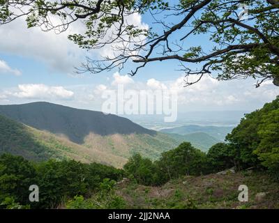 Crescent Overlook, along Skyline Drive in Virginia Stock Photo