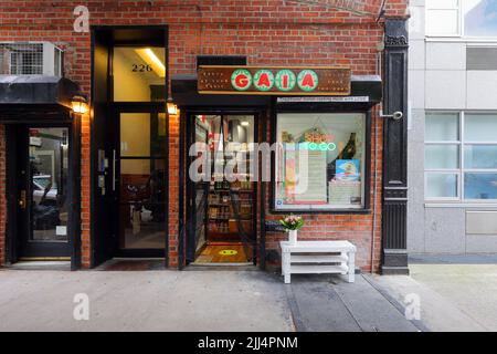 Gaia Italian Cafe, 226 E 3rd St, New York, NYC storefront photo of an Italian home cooking eatery in the East Village neighborhood in Manhattan. Stock Photo
