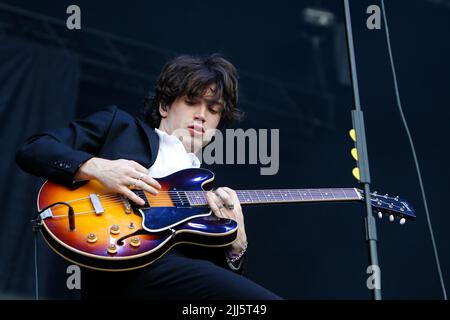 Elijah Hewson lead singer and guitarist of Inhaler Stock Photo