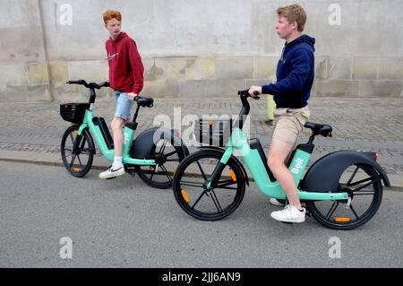 Copenhagen /Denmark/23 July 2022/ Electric bike tourists  ride bolt electric bikes in danish cpital.   (Photo..Francis  Dean/Dean Pictures. Stock Photo