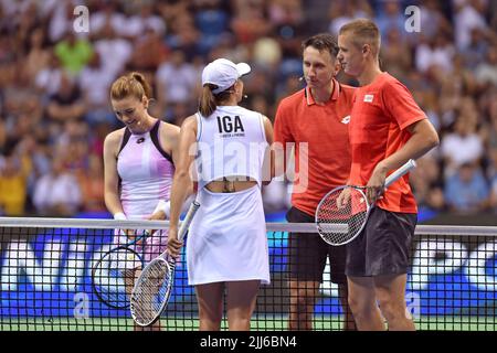 Krakow, Poland. 23rd July, 2022. Agnieszka Radwanska, Iga Swiatek, Sergiy Stakhovsky, Martyn Pawelski during Iga Swiatek and Friends for Ukraine charity match on July 23, 2022 in Krakow, Poland. (Photo by Krzysztof Porebski/PressFocus/Sipa USA)France OUT, Poland OUT Credit: Sipa USA/Alamy Live News Stock Photo