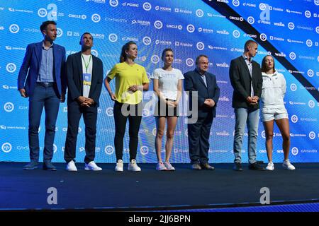 Krakow, Poland. 23rd July, 2022. Sergiy Stakhovsky, Andriy Shevchenko, Elina Svitolina, Agnieszka Radwanska, Martyn Pawelski, Iga Swiatek during Iga Swiatek and Friends for Ukraine charity match on July 23, 2022 in Krakow, Poland. (Photo by Krzysztof Porebski/PressFocus/Sipa USA)France OUT, Poland OUT Credit: Sipa USA/Alamy Live News Stock Photo