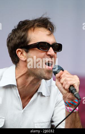 Sheffield, UK. 23rd July, 2022. Justin Hayward-Young lead singer of The Vaccines in Sheffield, United Kingdom on 7/23/2022. (Photo by Ben Early/News Images/Sipa USA) Credit: Sipa USA/Alamy Live News Stock Photo