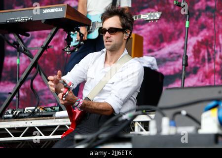 Sheffield, UK. 23rd July, 2022. Justin Hayward-Young lead singer of The Vaccines in Sheffield, United Kingdom on 7/23/2022. (Photo by Ben Early/News Images/Sipa USA) Credit: Sipa USA/Alamy Live News Stock Photo